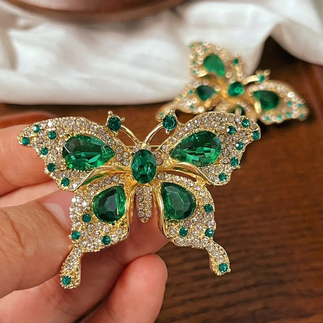 Fashion Women Elegant Emerald Crystal Butterfly Brooches Badges Classic Lady Dress Suit High-end Pins Jewelry