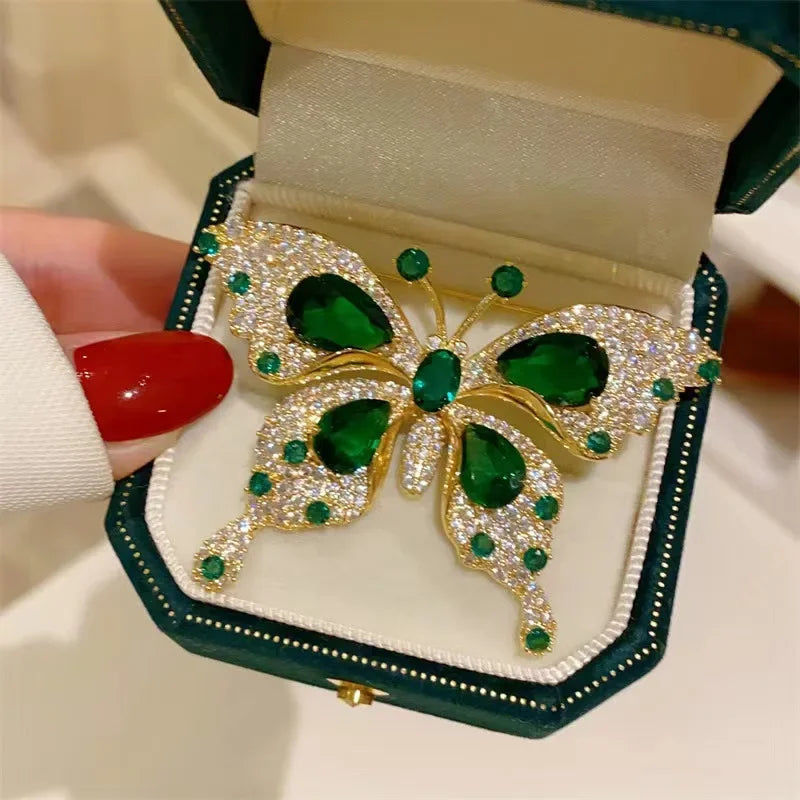 Fashion Women Elegant Emerald Crystal Butterfly Brooches Badges Classic Lady Dress Suit High-end Pins Jewelry